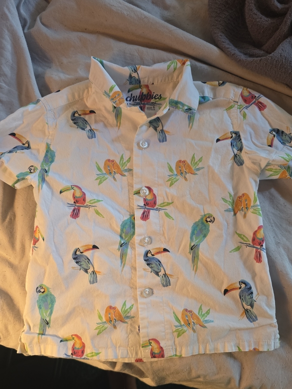 chubbies White Tropical Parrot Short-Sleeve Button-Down